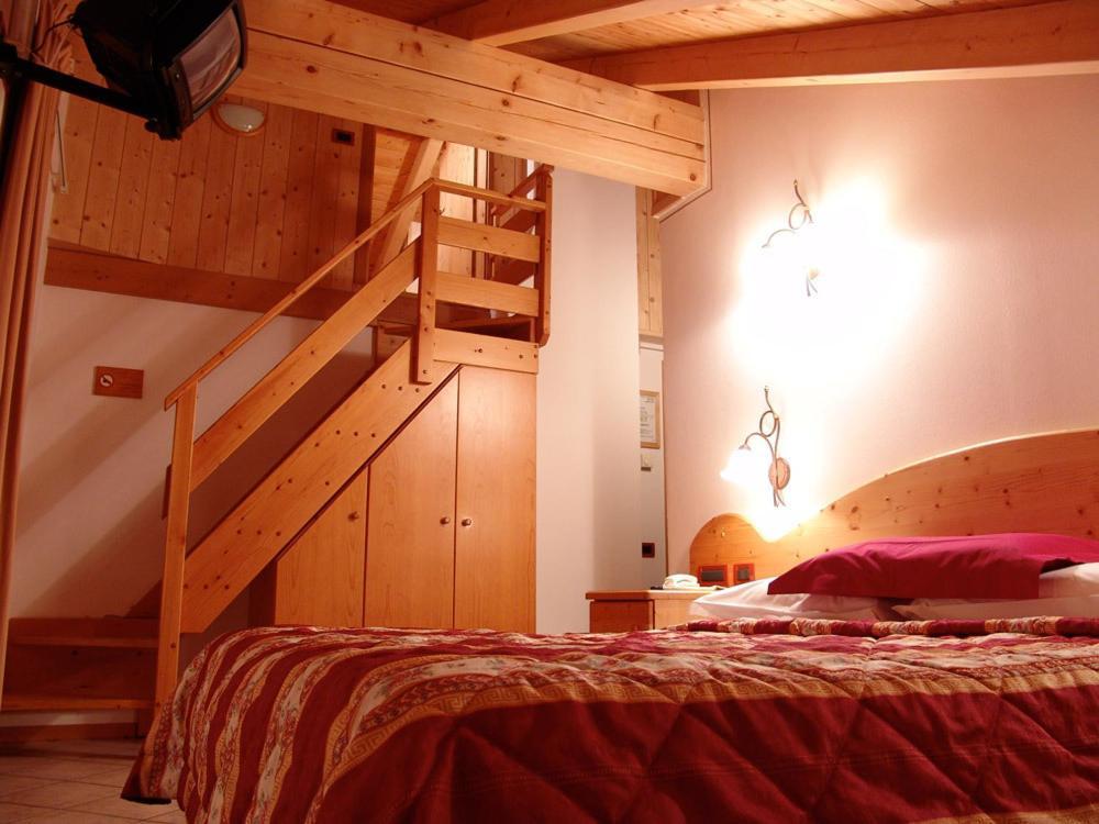 Jolly B&B - Affittacamere Dimaro Room photo